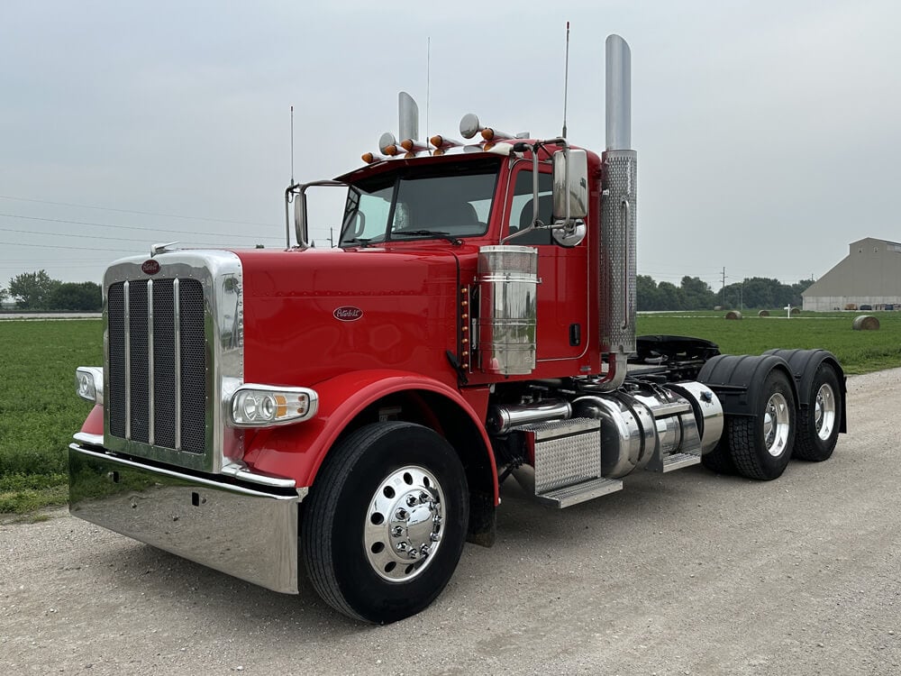 Red Peterbilt